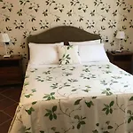 Nocleg ze śniadaniem Il Casale Di Luxury Riardo